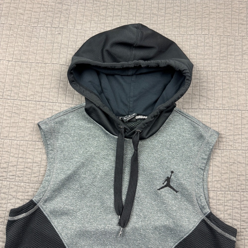 Jordan Men Small Dri-FIT Sleeveless Hoodie Grey Black Jumpman Vest Small Sports - Picture 2 of 12